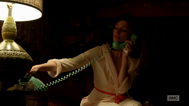 File:7x03 Megan outfit 2.png