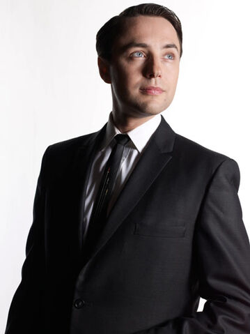 File:Season4-pete-portrait.jpg