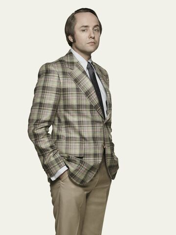 File:S7B Pete Campbell 01.jpg