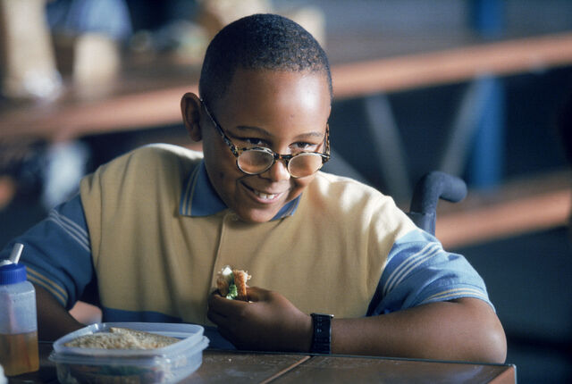 File:Malcolm In the Middle - Set Still - S01E07 (1).jpg