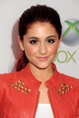File:Cat Valentine1.jpg