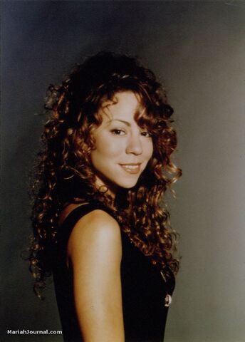 File:Mariahmusicbox1.jpg