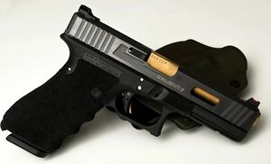 800px-SAIGlock17Tier1