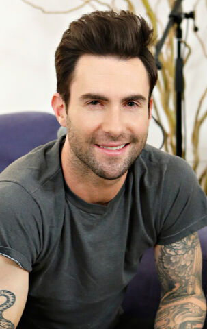 File:Adam-Levine-Maroon-5-front-man.jpg
