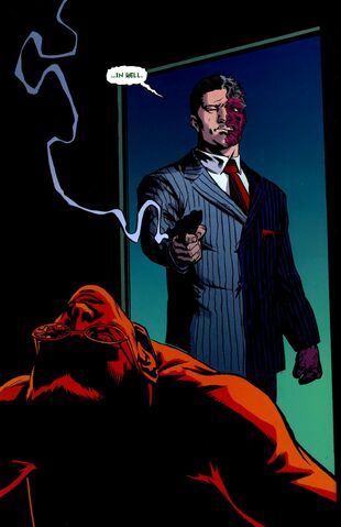 File:Two-Face 0012.jpg