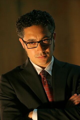 File:Emil Hamilton Smallville.jpg
