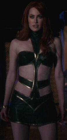 File:Maxima (Smallville).jpg