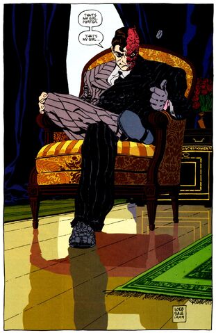 File:Two-Face 0017.jpg