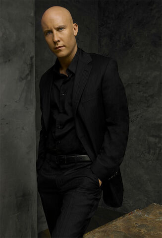 File:Smallville-smallville-419369 427 626.jpg