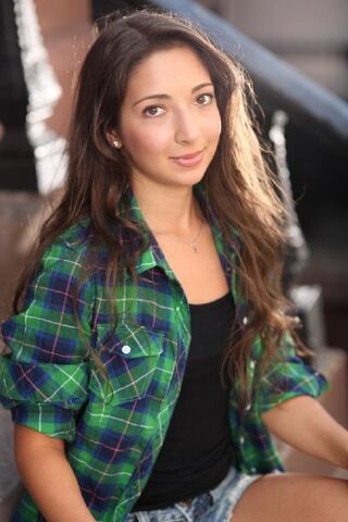 File:Nichole Yannetty.jpg