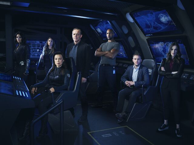 File:Team S4.jpg