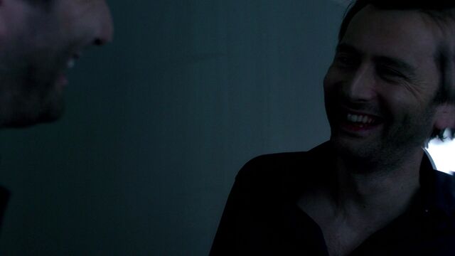 File:Kilgrave-MirrorGrin-ToothPull.jpg
