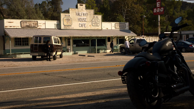 File:Halfway House Cafe.png