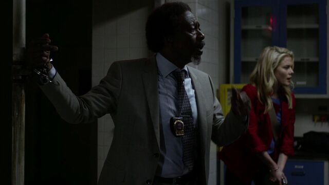 File:OscarClemons-Handcuffed-Walker.jpg