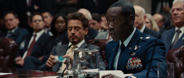 File:Ironman2 movie phone 03-1-.jpg