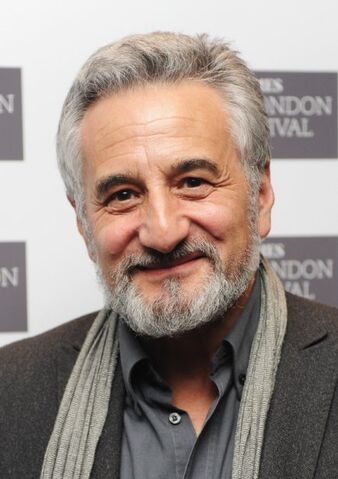 File:Henry Goodman.jpg