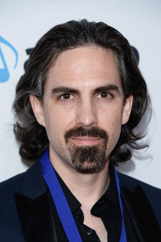 File:Bear McCreary.jpg