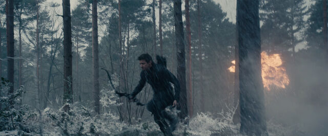 File:Hawkeyerunning.jpg