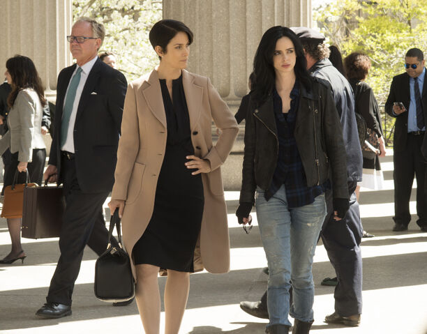 File:Jessica Jones and Harper.jpg
