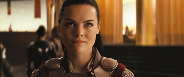 File:Sif looks 2.jpg