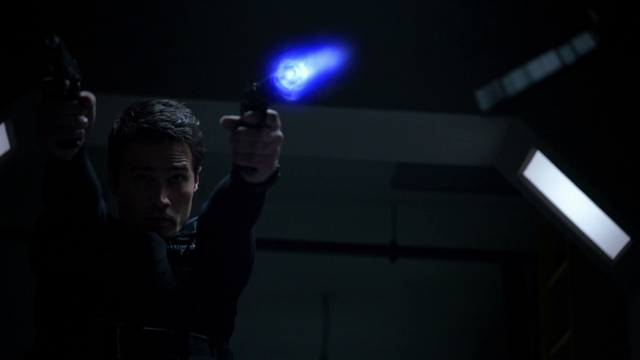 File:Grant-Ward-Fires-Icer.png