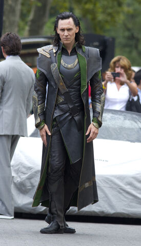 File:The Avengers Behind the Scenes photos 3.jpg