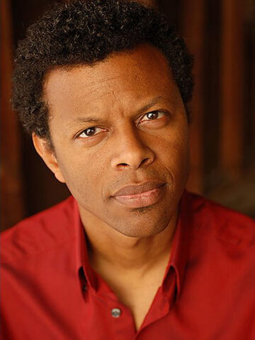 File:Phil LaMarr.jpg