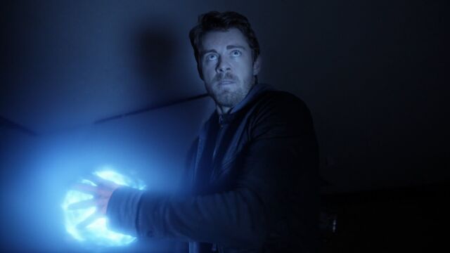 File:LincolnCampbell-PowersUp.jpg
