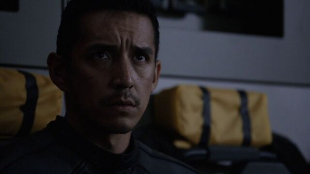 File:RReyes-Quinjet-S4E4.jpg