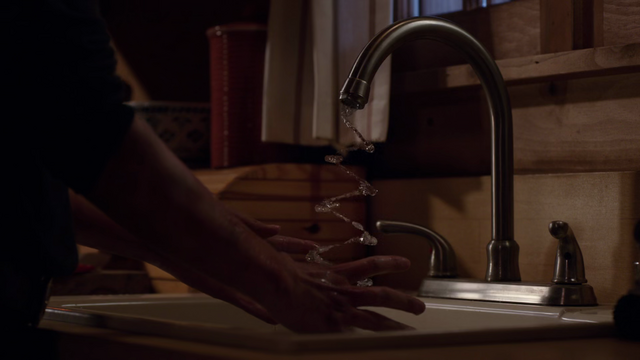 File:Skye manipulating water.png
