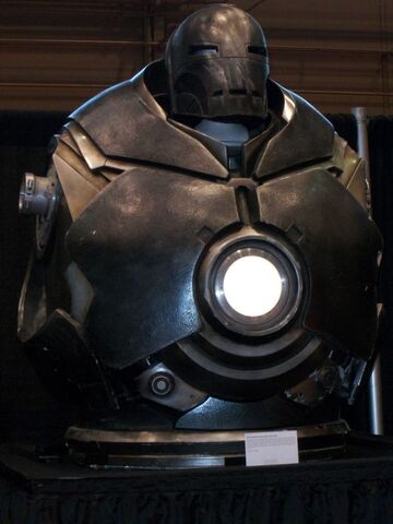 File:Iron-Monger-Helmet-and-Torso-11.jpg