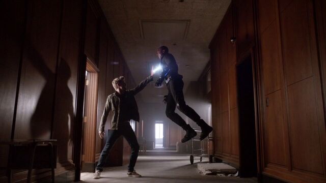 File:Lincoln-attacks-Deathlok.jpg
