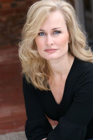 File:Gina Travis.jpg