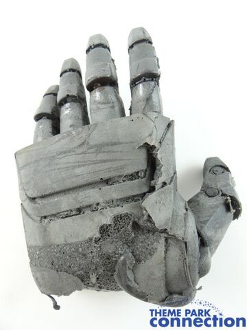 File:Hammer-Drone-Hand-Section-Prop.jpg
