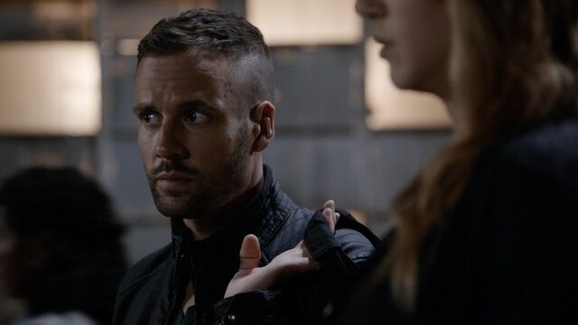 File:LanceHunter-leaves-for-assassination.jpg
