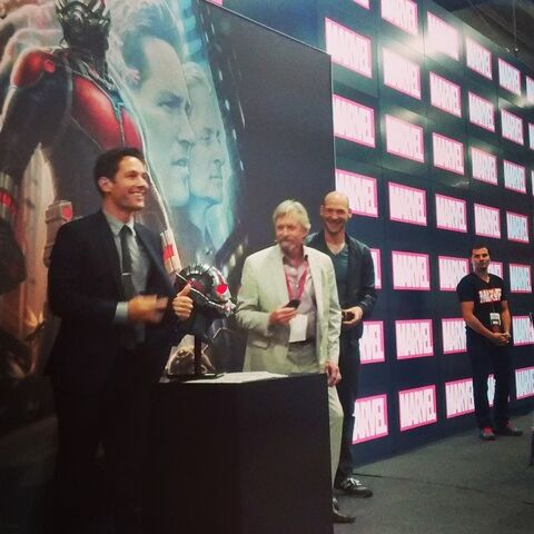 File:AntmanHelmet.jpg