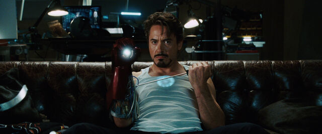 File:Iron-man-movie-tony-stark-on-couch-photo (1).jpg