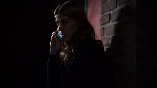 File:Bobbi-Morse-Phonecall-Mack-OneOfUs.jpg