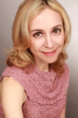 File:Julia Emelin.jpg