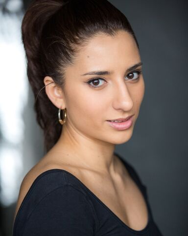 File:Bella Ava Georgiou.jpg