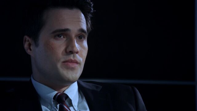 File:GrantWard-MariaHillDebrief-S1E1.jpg