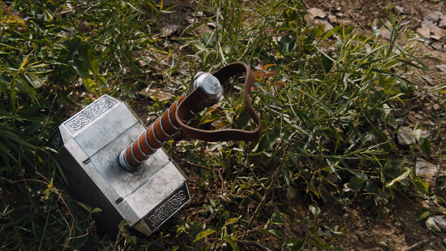 File:MjolnirAvengers.png