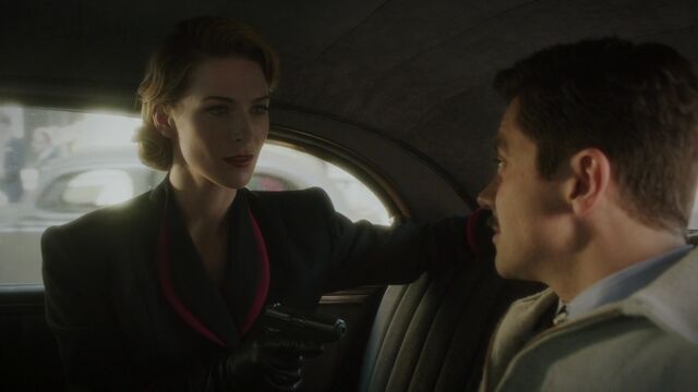 File:DottieUnderwood-Gun-Stark.jpg