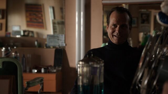 File:John-Garrett-Mirror-Grin.jpg