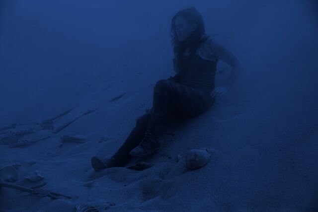 File:Jemma searching.jpg