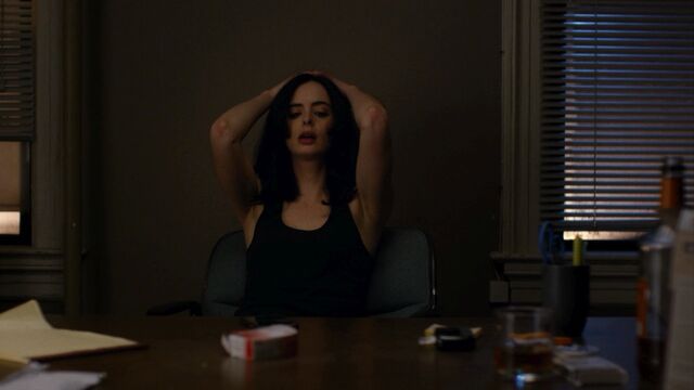 File:JessicaJones 1x06 AKAYoureAWinner 051.jpg