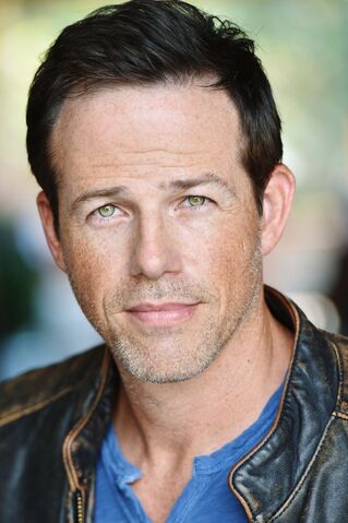 File:Gary Weeks.jpg