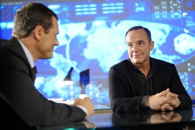File:AoS-S4-E2-04.jpeg