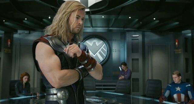 File:Chris-hemsworth-as-thor-in-the-avengers-2012.3.jpg