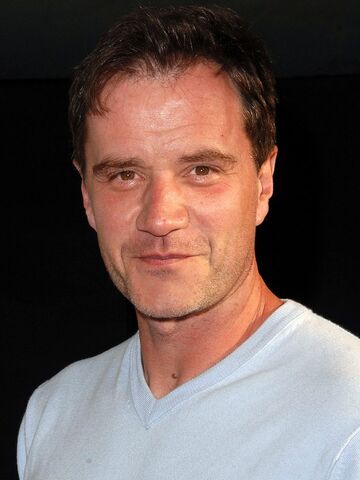 File:Tim DeKay.jpg